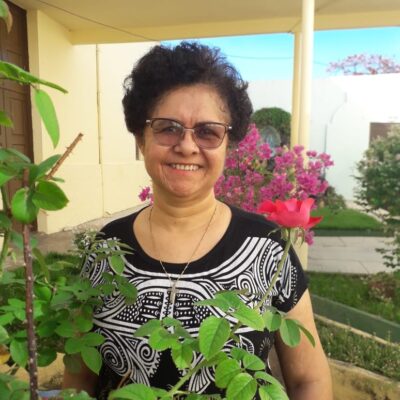 Irmas 37 Nivalda Silva de Santana